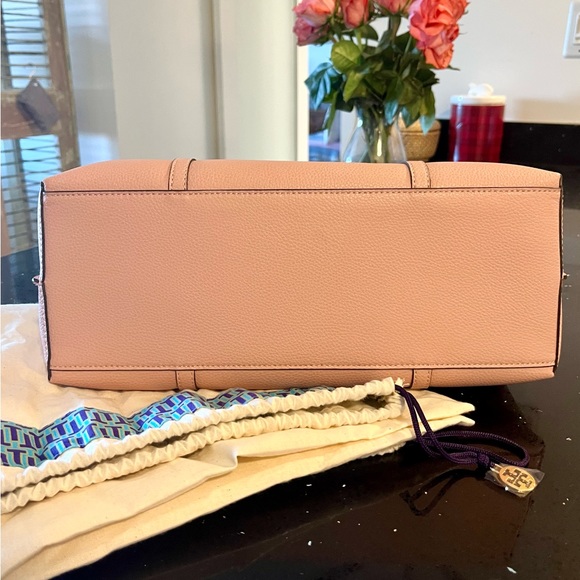 Tory Burch Perry Triple-Compartment Tote - Picture 5 of 8